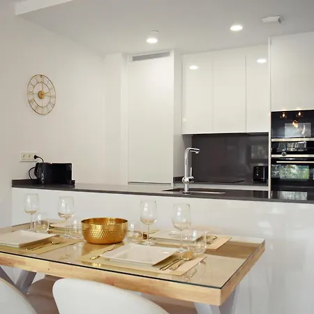 Urban Sky Luxury In Apartment
