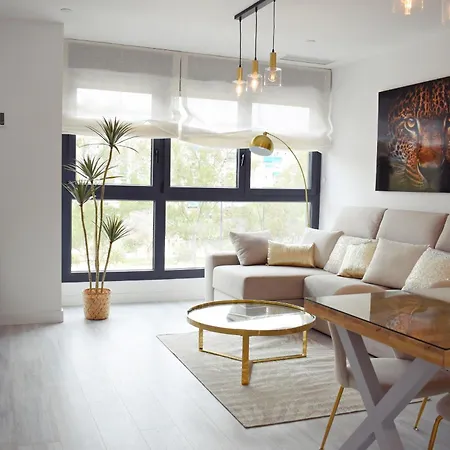 Urban Sky Luxury In Apartment *
